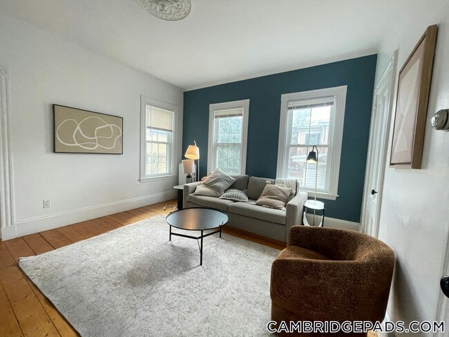 Building Photo - 32 Healey St