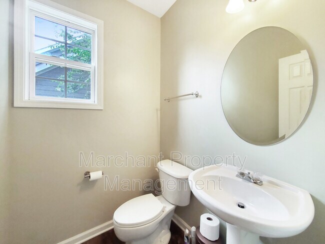 Building Photo - 546 Drayton Hall Blvd