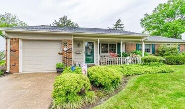 Building Photo - 3561 Poppy Crescent