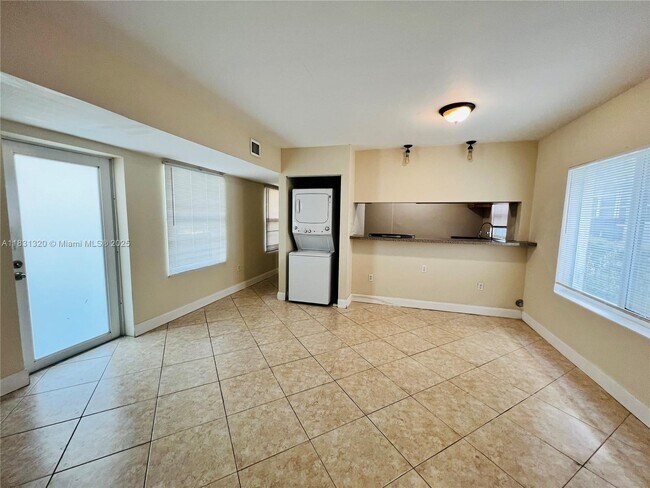 Foto del edificio - 950 Bay Dr