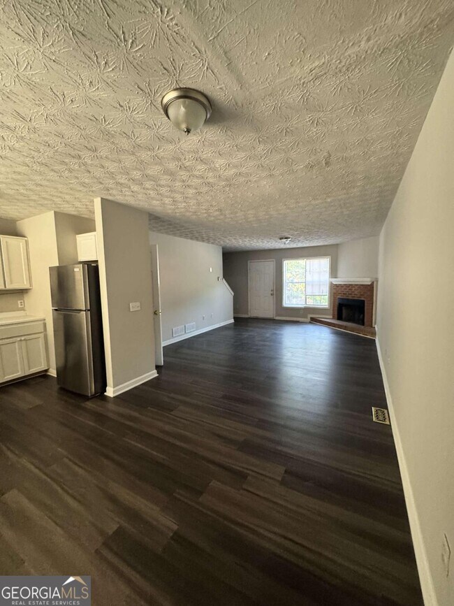 Foto del edificio - 75 Davis Mill Ct