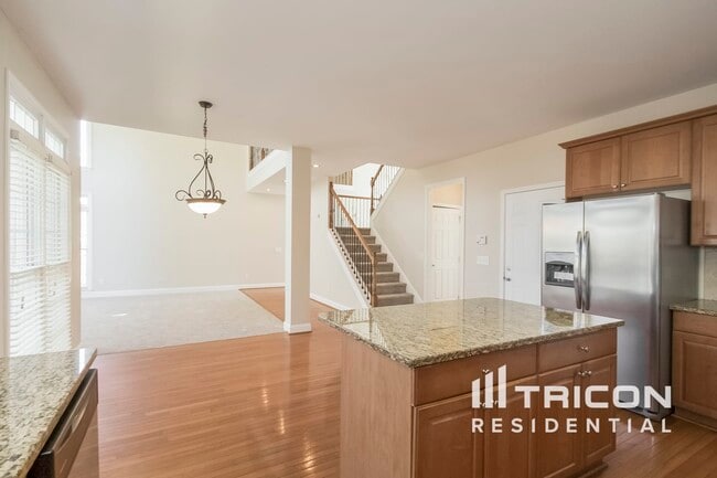 Building Photo - 3530 Renaissance Cir