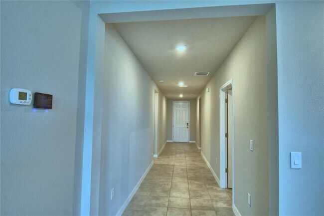 Building Photo - 3208 Weitzel Dr