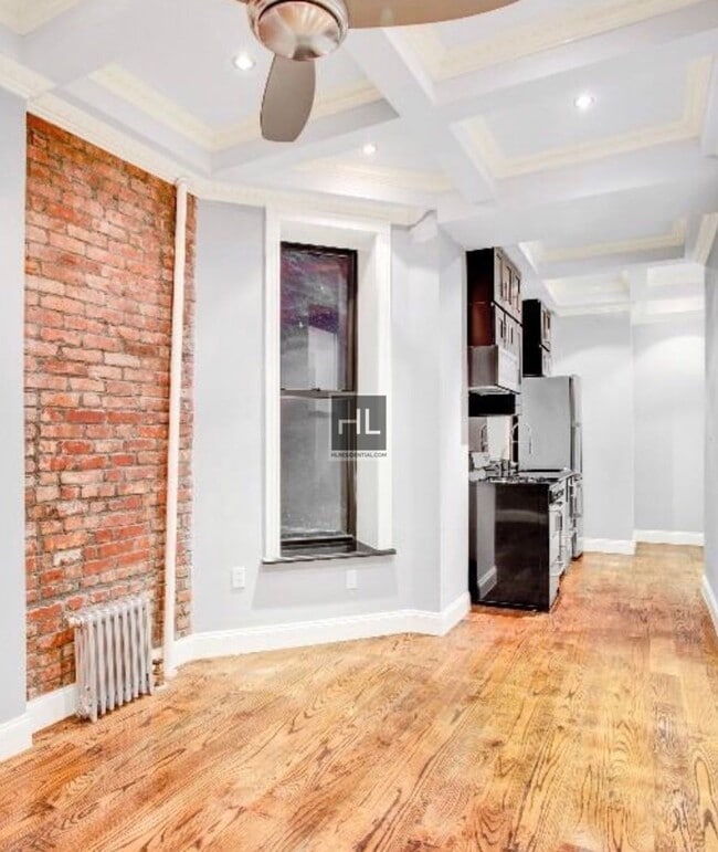 Building Photo - W 103RD ST.