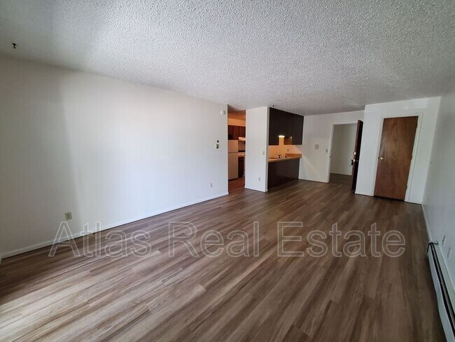 Foto del edificio - 1300 12th St