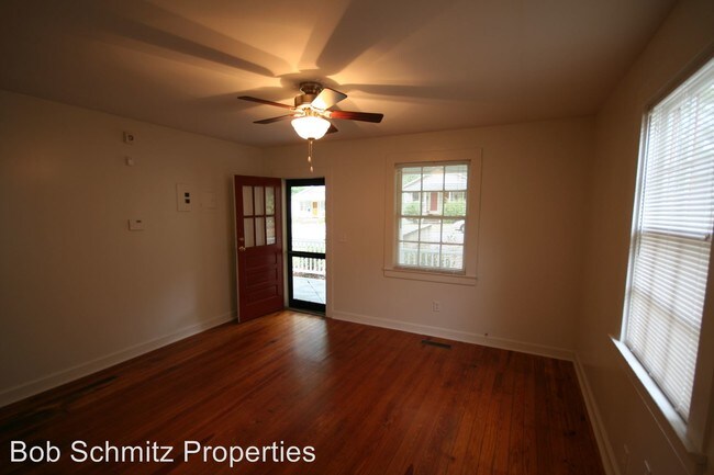 Building Photo - 1020 Sedgefield St