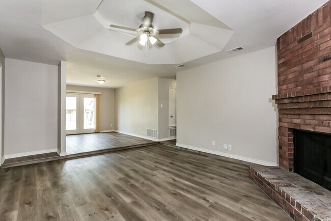 Foto del edificio - 6401 Springfield Dr