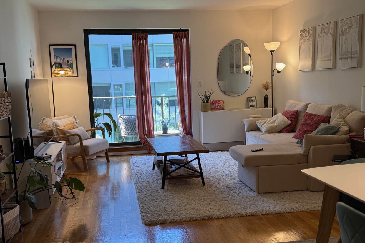 Foto principal - 414 W 54th St