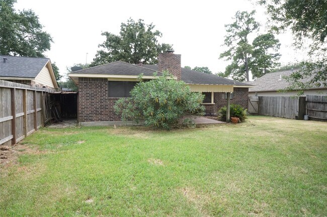 Foto del edificio - 5022 Fox Hollow Blvd