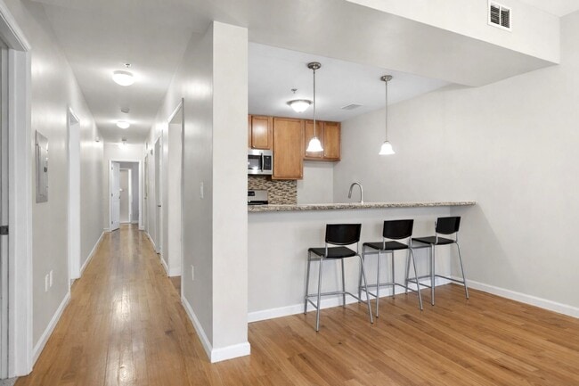 Foto del edificio - 612 12th St