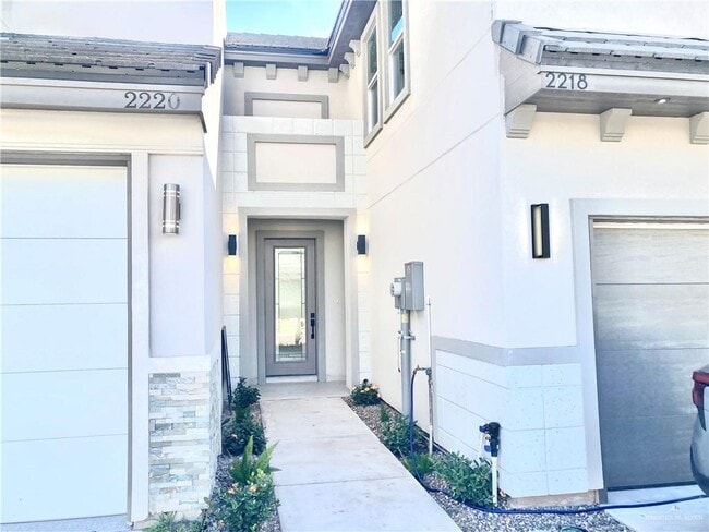 Building Photo - 22 Corales St