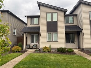 Building Photo - 2555 NE Purcell Blvd