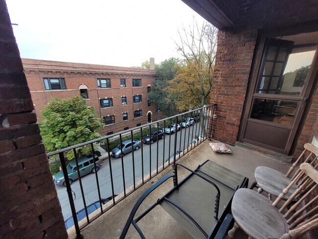 Foto del edificio - 2751 N Mildred Ave