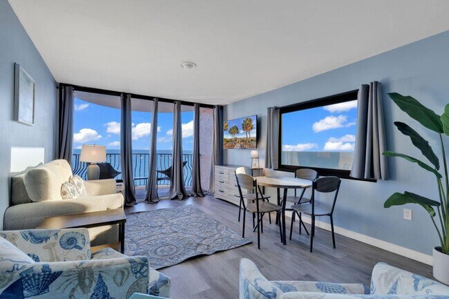 Foto del edificio - 2406 N Ocean Blvd