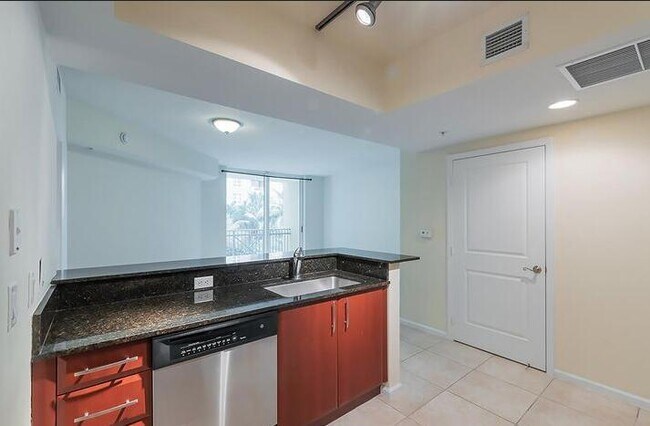 Foto del edificio - 403 S Sapodilla Ave