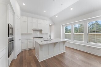 Building Photo - 26383 Golden Pass Lp