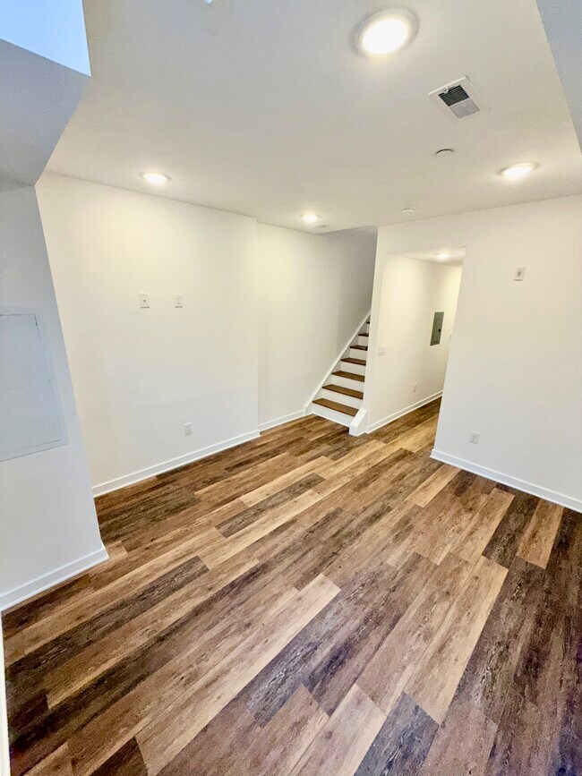 Photo - 2722 Master St Apartment