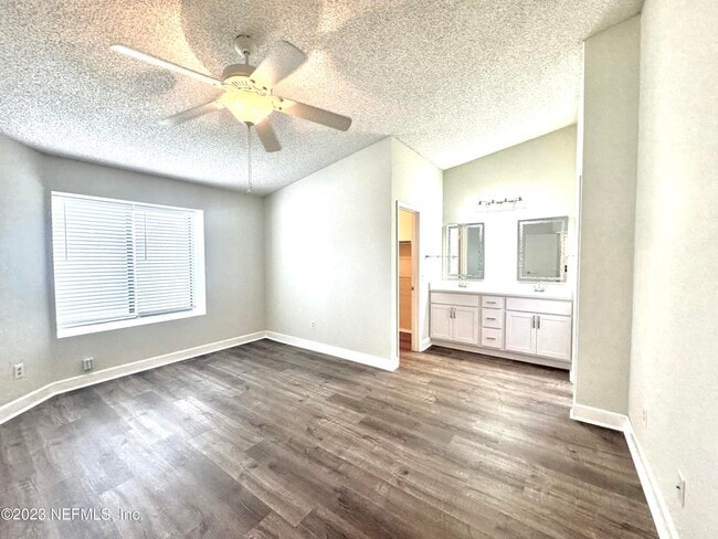 Building Photo - 103 Quail Cove