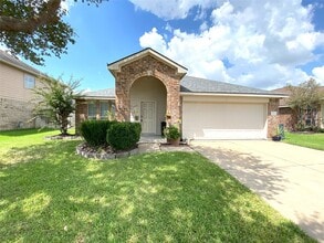 Building Photo - 2615 Elder Park Ct