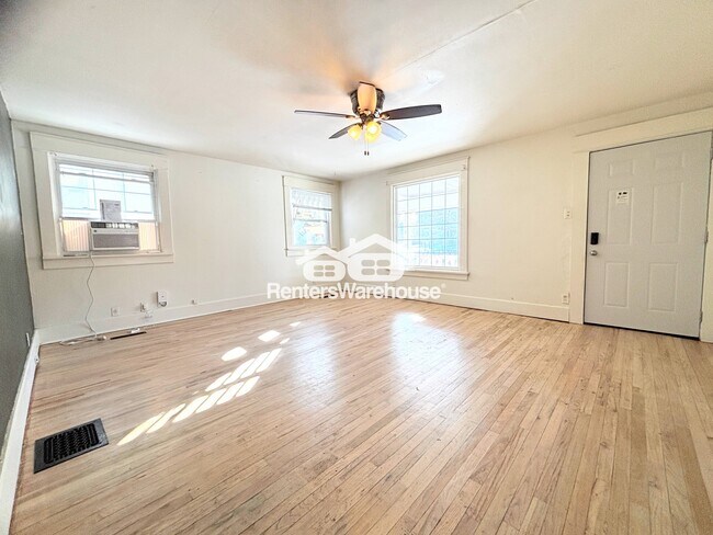 Building Photo - 1171 21st St