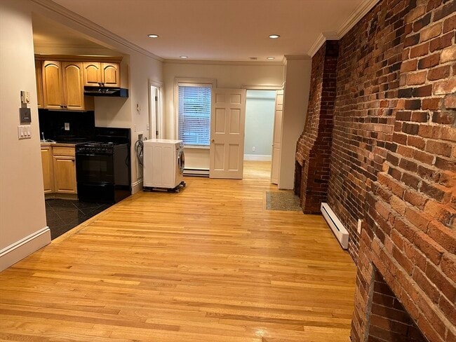 Building Photo - 1 Hull St Ct
