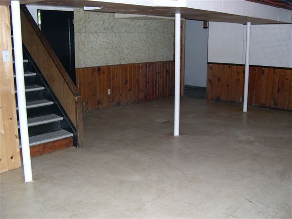 Building Photo - 30138 Susan Ct