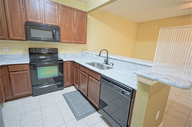 Building Photo - 6827 46th Way N