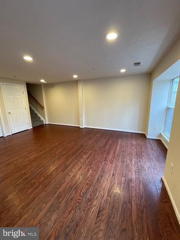 Foto del edificio - 6013 Same Song Square