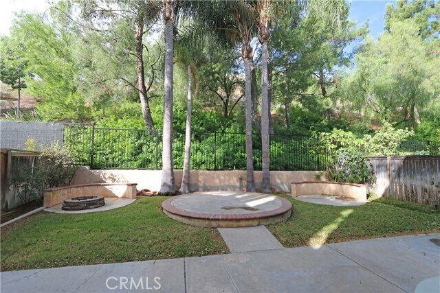 Building Photo - 816 Cimarron Ln