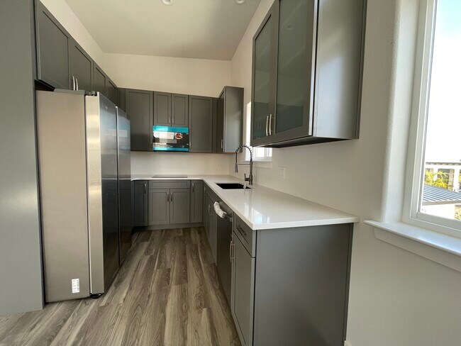 Foto del edificio - 2205 Fountaingrove Pky
