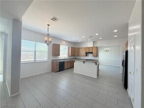 Building Photo - 6116 Rabbit Track St