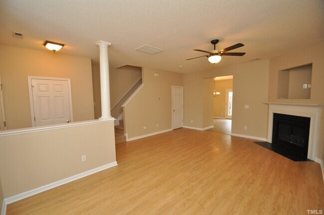 Building Photo - 2812 Gross Ave