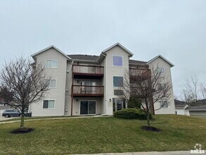 Building Photo - 4600 Grand Ave