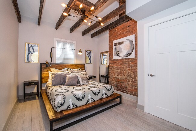 Foto del edificio - 4415 Plummer Street