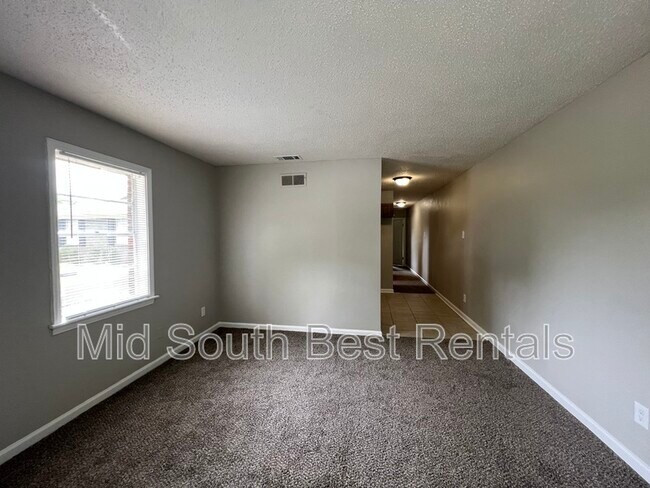 Foto del edificio - 1787 Tampa Cove