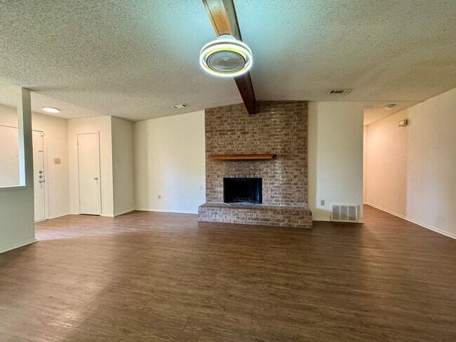 Foto del edificio - Single Family Home *LEASING SPECIAL AVAILABLE*