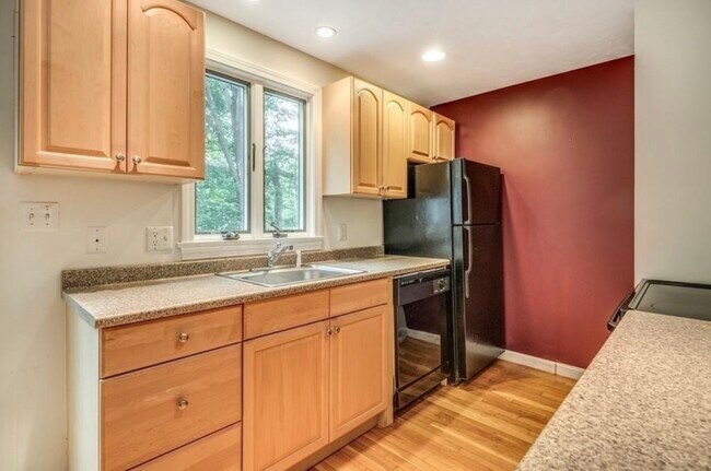 Building Photo - 1 Brookside Cir
