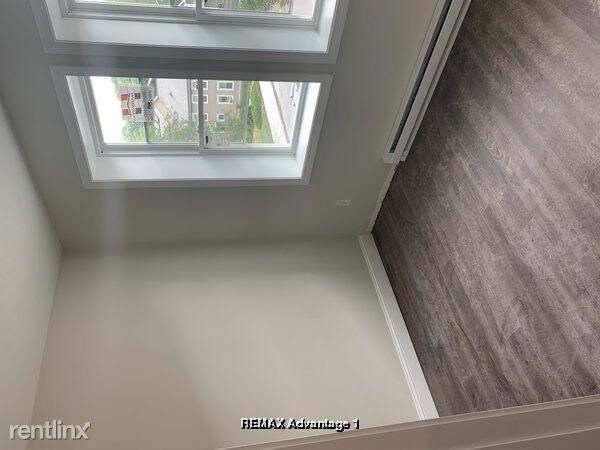 Building Photo - 2 br, 1 bath Condo - 1093 Main St
