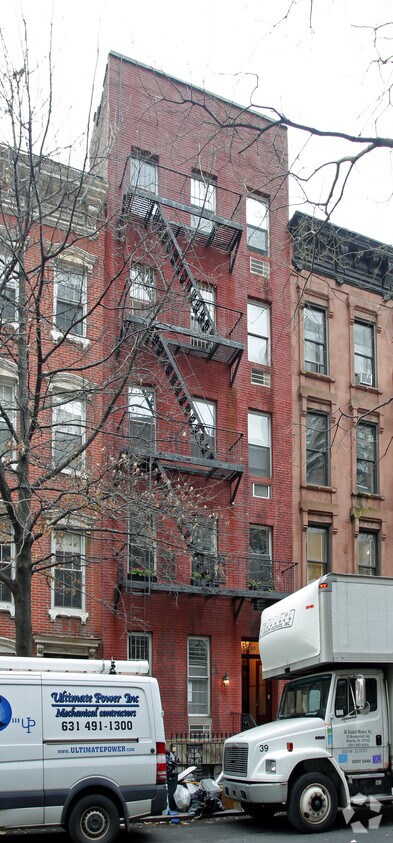 Primary Photo - 348 E 78th St