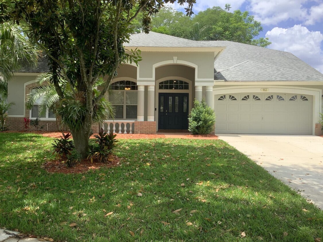 Foto principal - 912 Cooper Ridge Pl