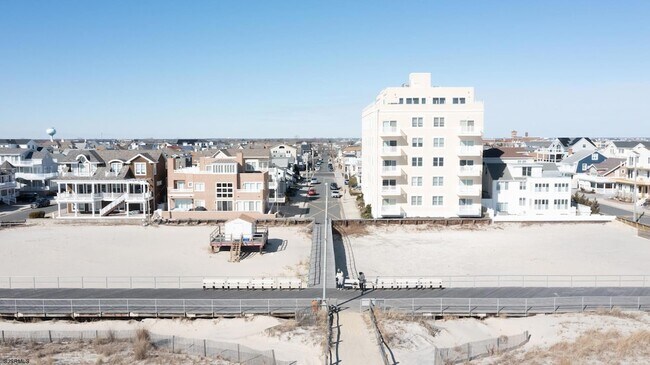 Foto del edificio - 3 S Richards Ave