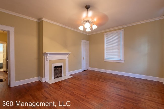 Building Photo - 2 br, 1 bath House - 2900 3rd Avenue