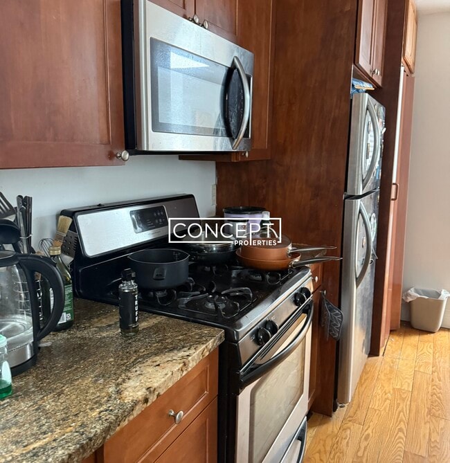 Building Photo - 64 Louis Prang St