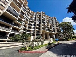 Building Photo - 3138 Waialae Ave