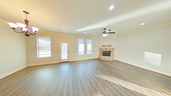 Building Photo - 905 SW 79th St