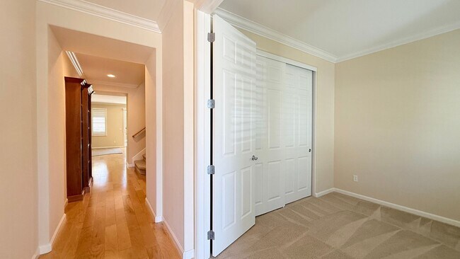 Foto del edificio - Beautiful 4BD/3BA, Two-Story Townhome in Alamo Creek, Danville- Available NOW!