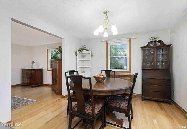 Building Photo - 4 br, 1.5 bath House - 3129 Windsor Drive