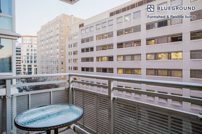 Foto del edificio - 2221 I St NW