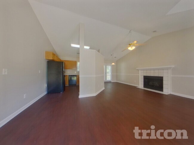 Foto del edificio - 425 Northshore Ct
