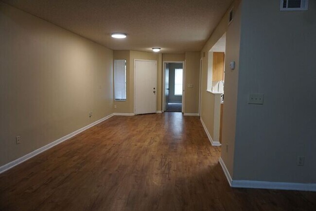 Foto del edificio - 2/2 Bedroom Townhome on Westside near NAS